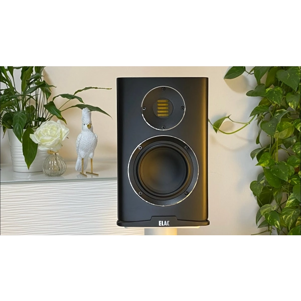 ELAC Carina Lifestyle