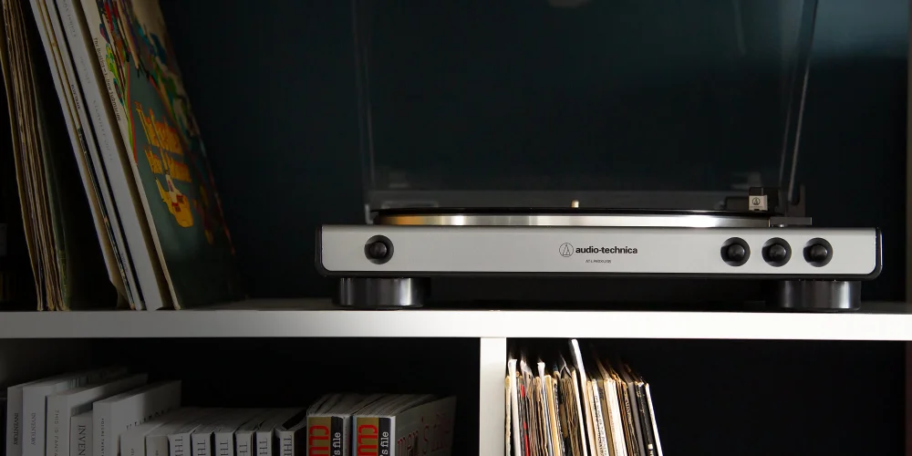 New_To_Vinyl_lifestyle_banner_1_desktop