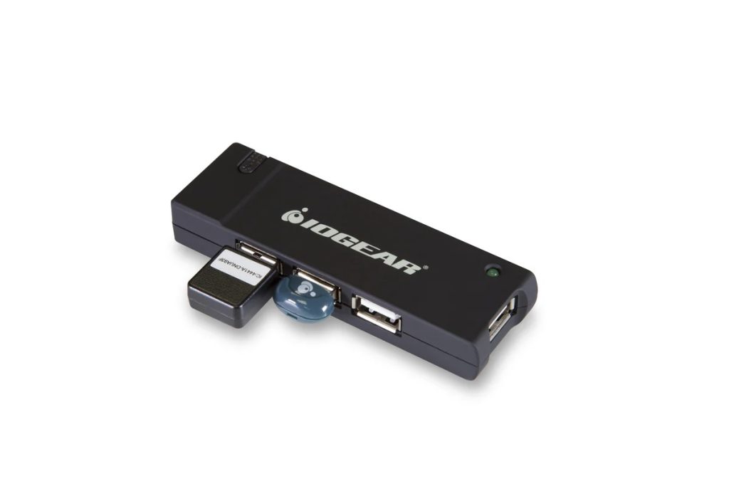 imgi_36_BluOSKit-Bluetooth-USBHub